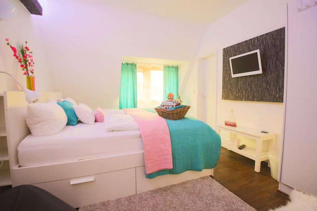 Hotel Barbarossa Garni Вюрцбург Екстериор снимка