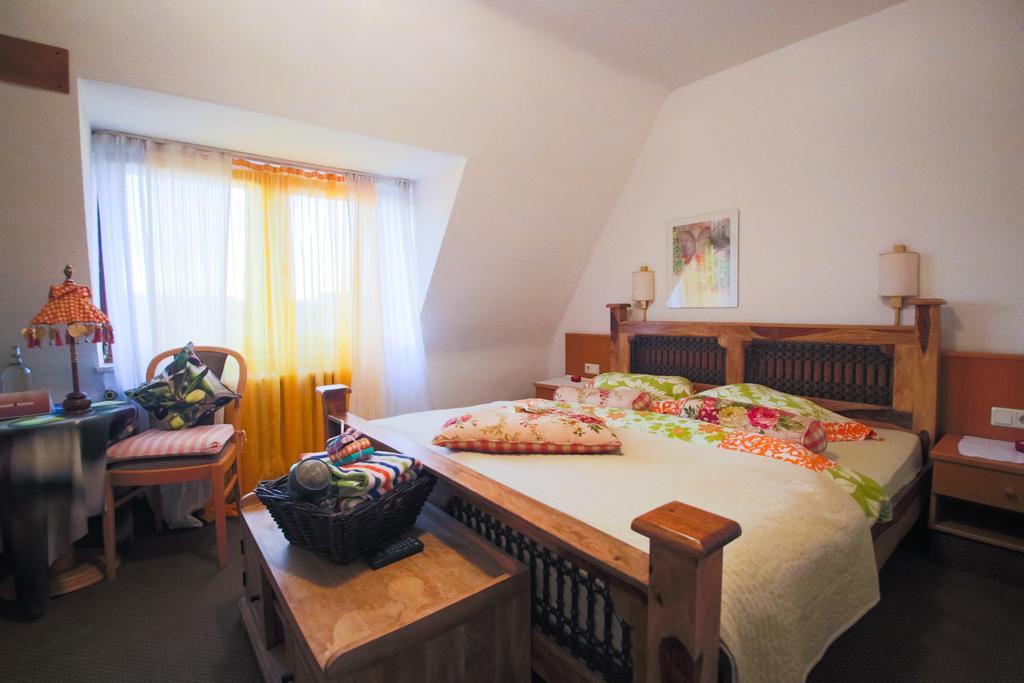 Hotel Barbarossa Garni Вюрцбург Екстериор снимка