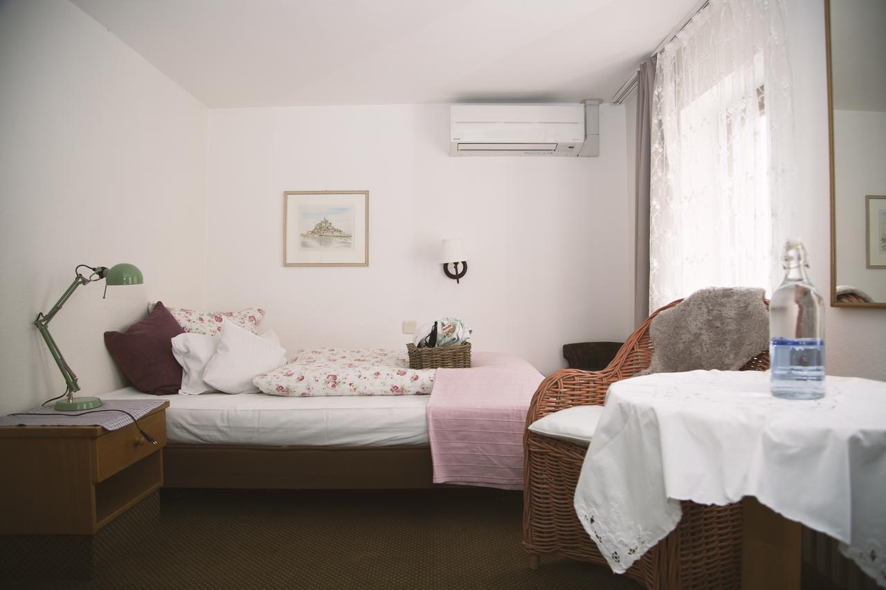 Hotel Barbarossa Garni Вюрцбург Екстериор снимка